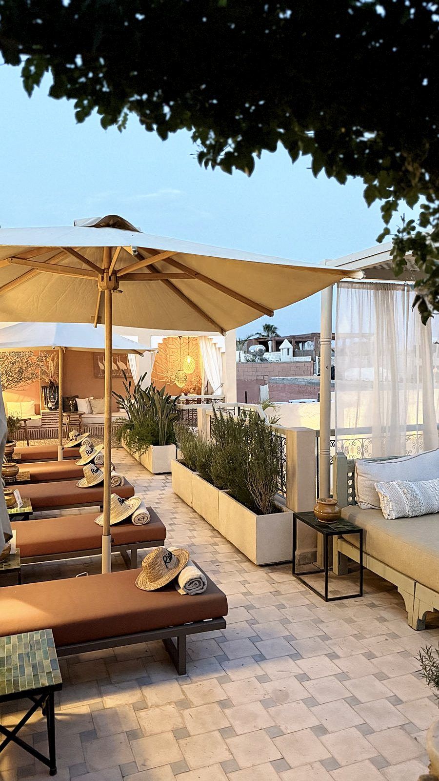 Riad Jona